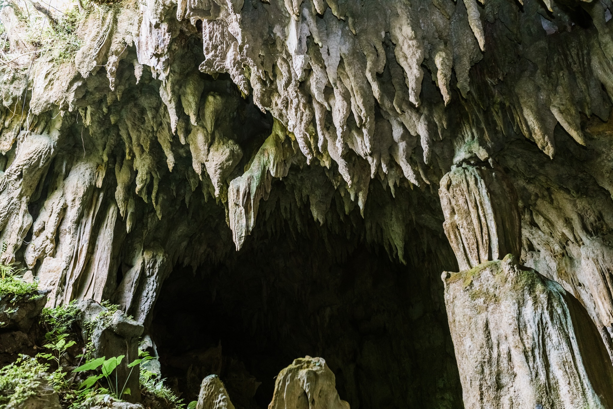 ANAHAO AND CATMON CAVE